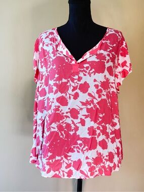 Rose & Rhyme Off White Coral Salmon Floral V-Neck Blouse Top Plus 1X